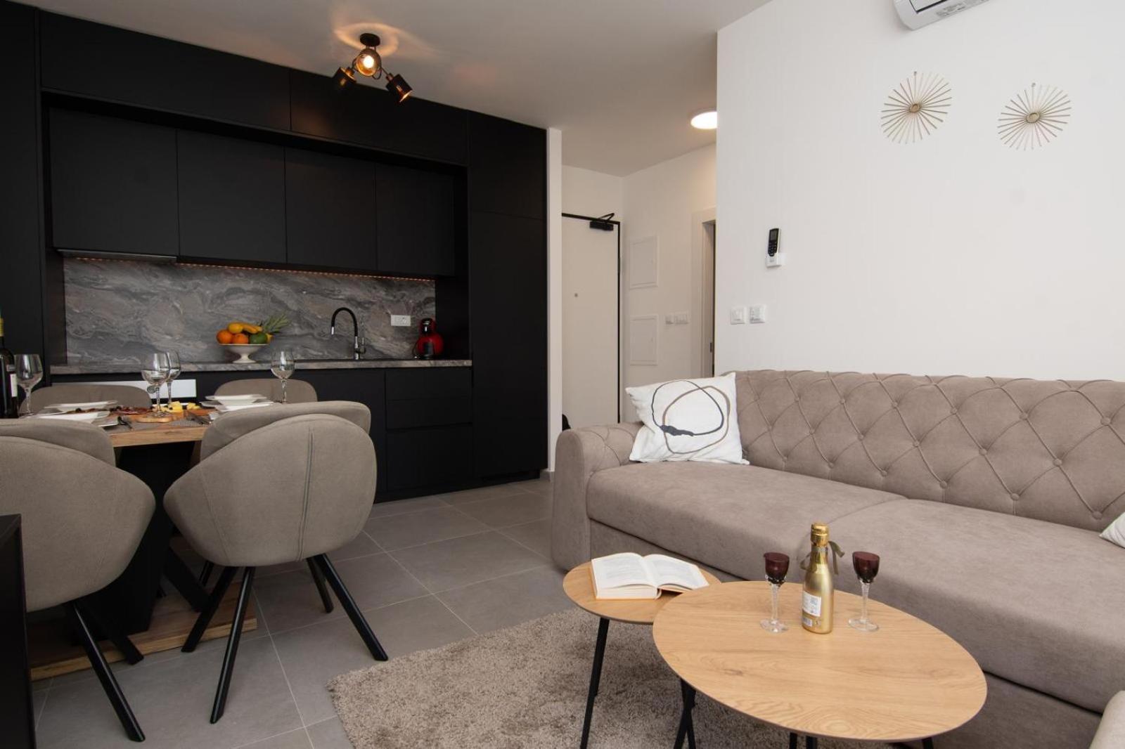 Studio Apartman Apollonia Sinj Luaran gambar
